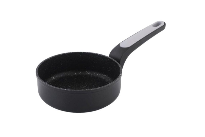 patelnia-mini-z-powloka-nieprzywierajaca-greblon-c3-16cm-silver-1l-nois.jpg