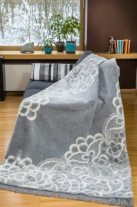 Koc 150/200 cm koronka cotton cloud